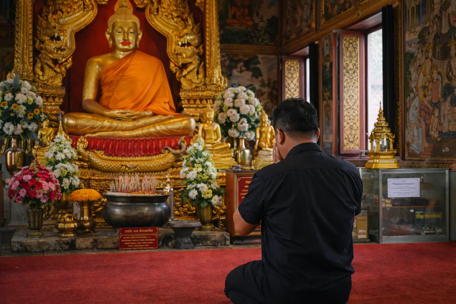 ศรัทธาหลวงพ่อปากแดง คนเริ่มตาม